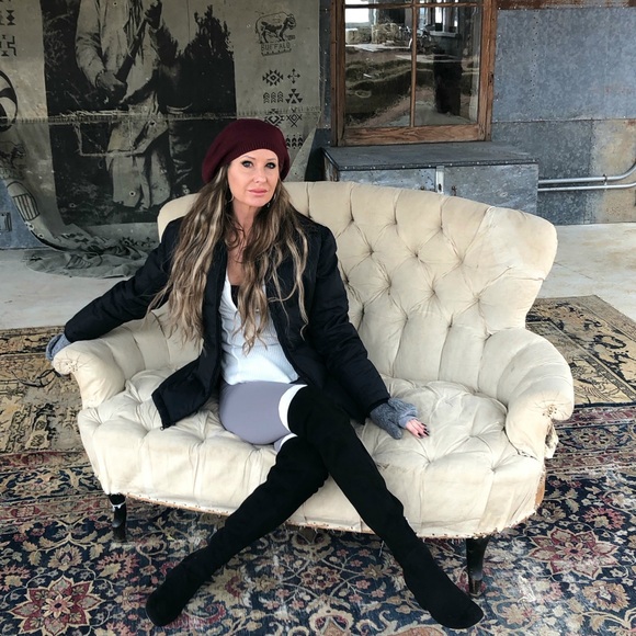 Meet your Posher, Michelle - Picture 1 of 1